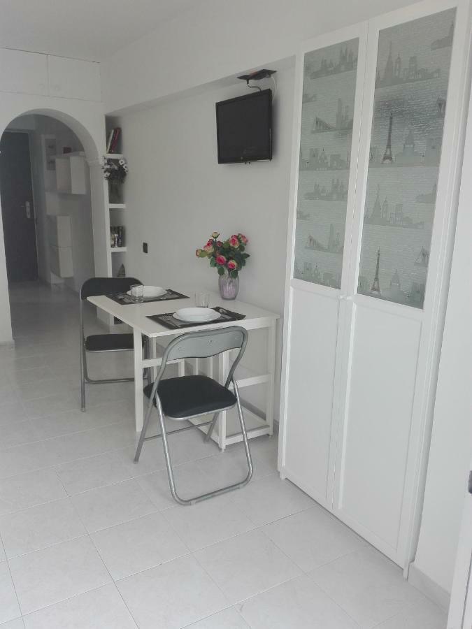 Estudio Sagitario เบนัลมาเดนา ภายนอก รูปภาพ
